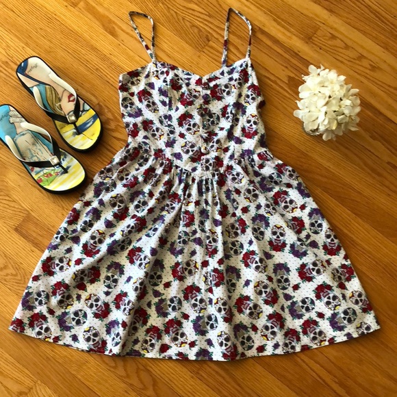 Hell Bunny Dresses & Skirts - 💀Hell Bunny - Fun, Skull w/Roses Sun Dress Sz XS!